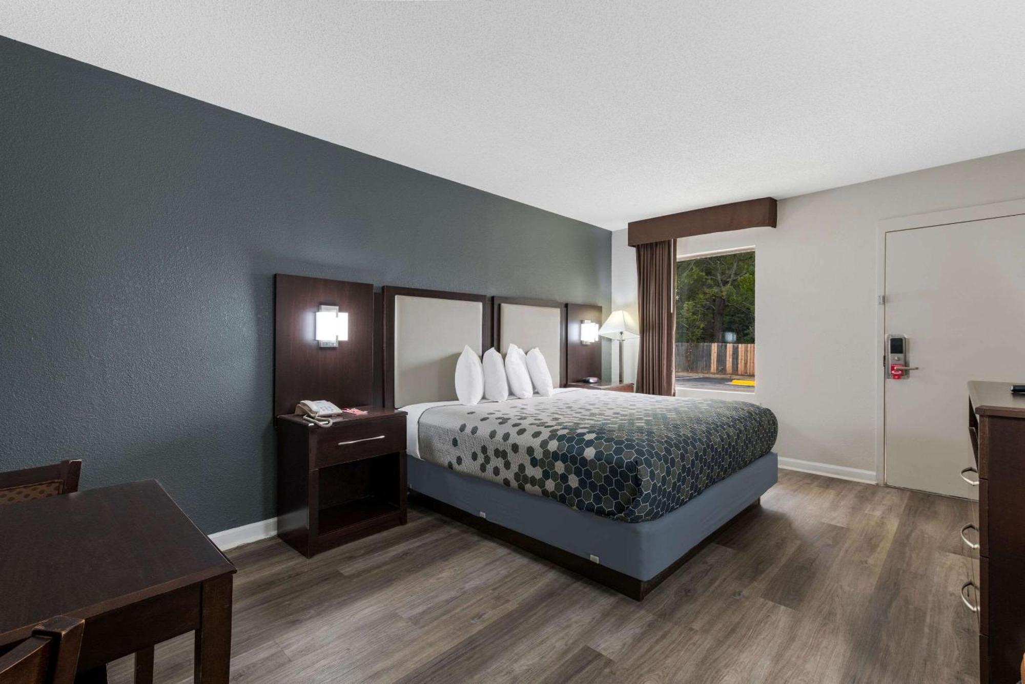 Econo Lodge Cheraw Market Street Buitenkant foto