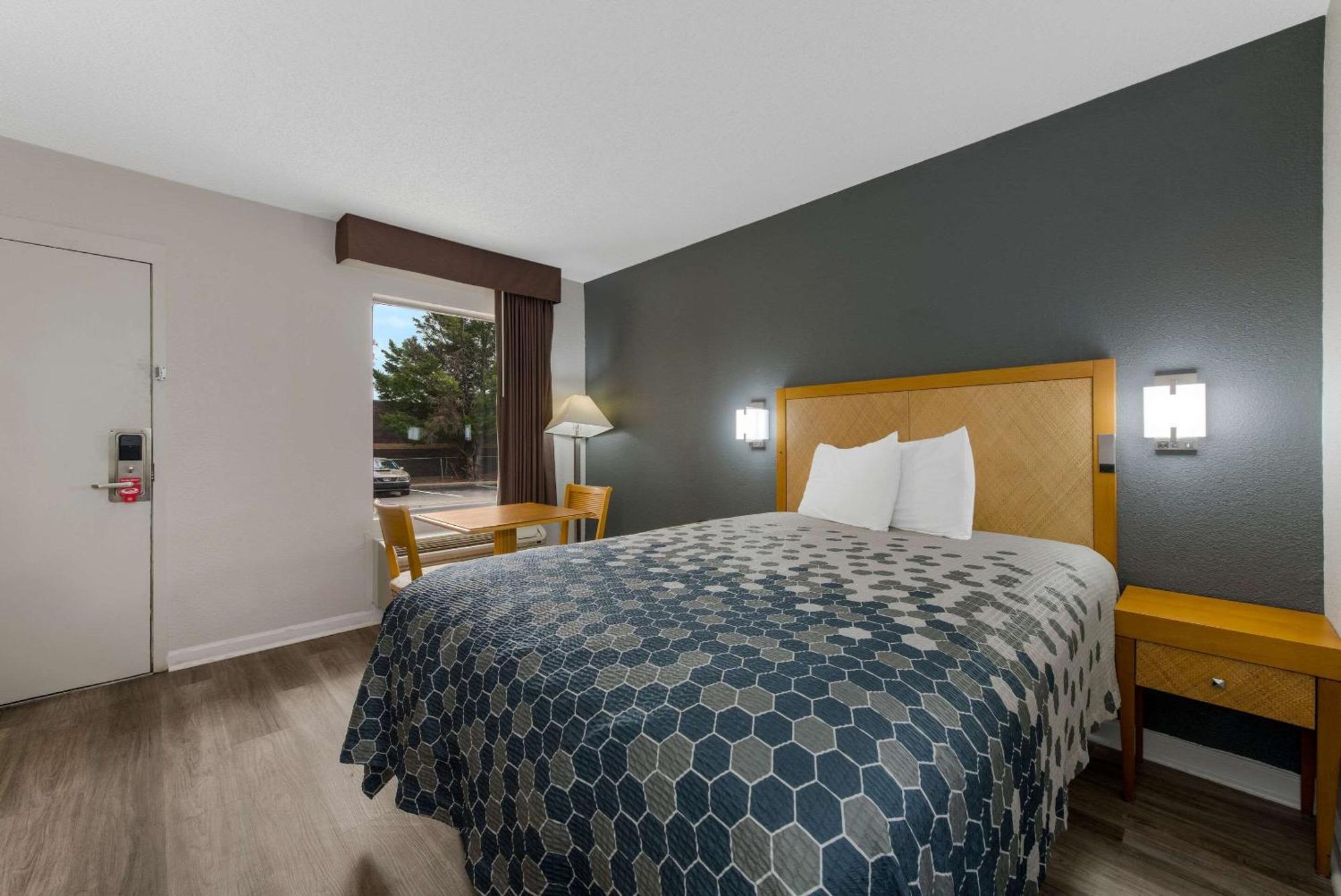 Econo Lodge Cheraw Market Street Buitenkant foto